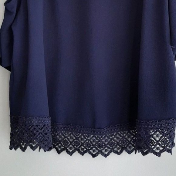 ASTR The Label Cold Shoulder Blouse Lace Trim Sz S - Picture 5 of 9